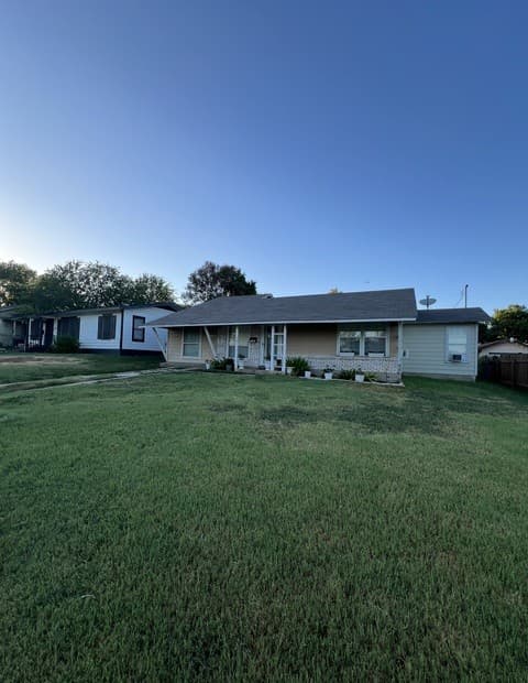341 Prestwick Blvd