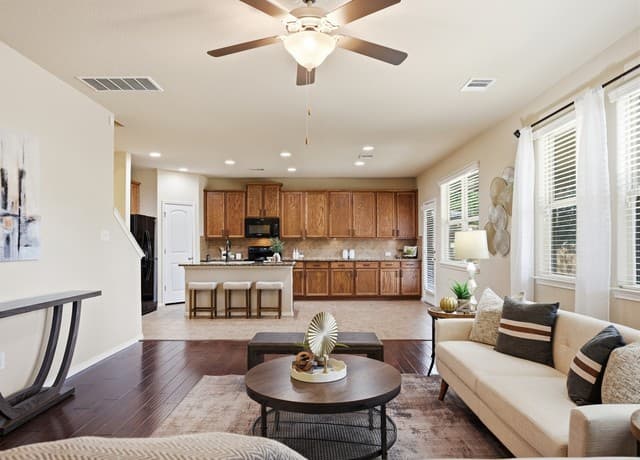 5819 Quiet Glen Dr