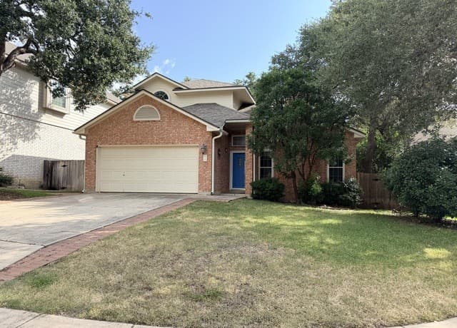 215 Whisper Wood Ln