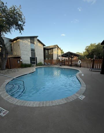 2718 Old Field Dr Unit 302