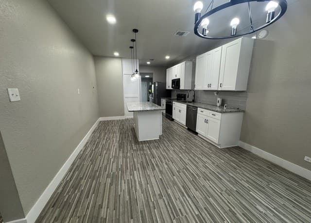 854 Canton
