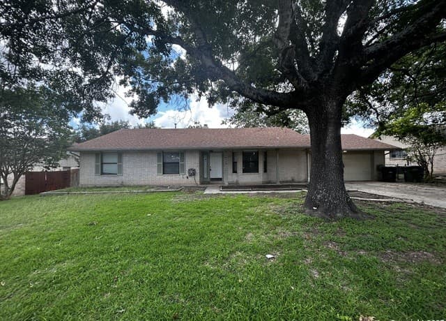 14118 Susancrest Dr