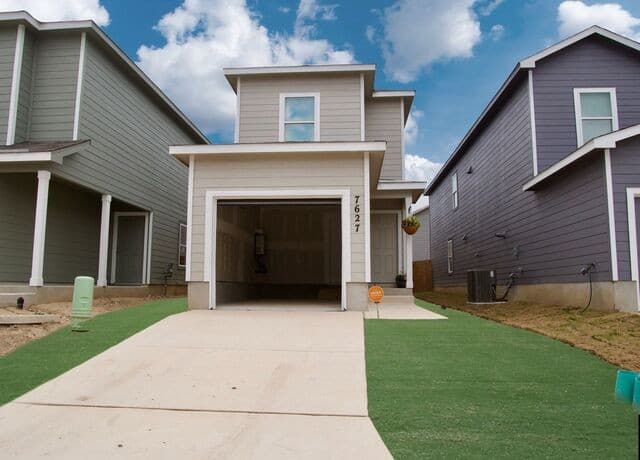 7627 Chancery Gate