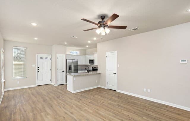 854 Soria Pl Unit 101