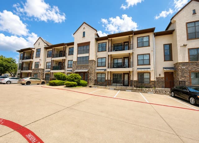 7342 Oak Manor Dr Unit 1205