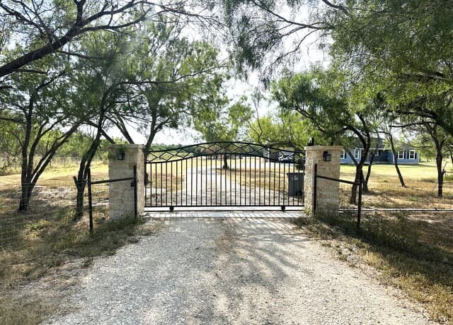 2171 & 2155 County Road 5710