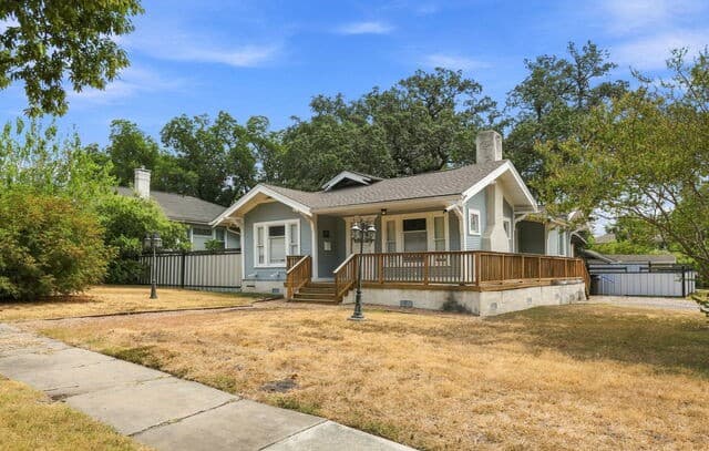1000 Kayton Ave