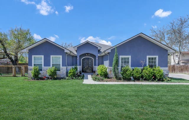 23007 Dream View Dr
