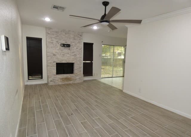 6806 Laguna Verde