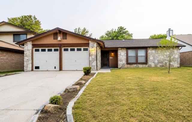 1211 Chilton
