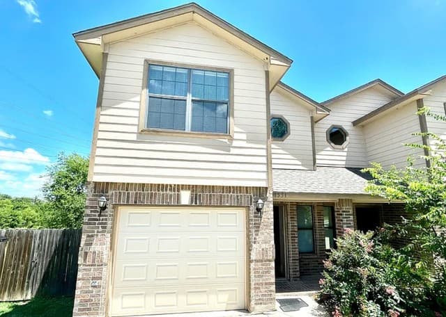 11531 Creek Eagle