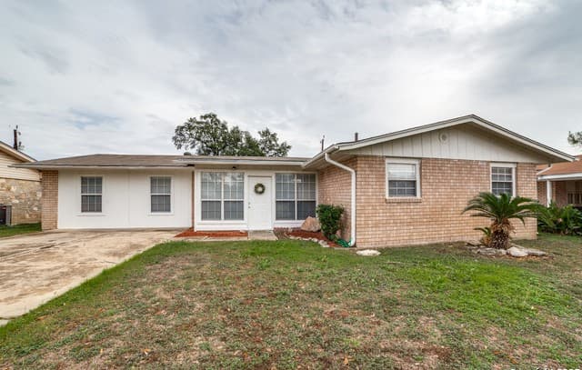 2802 Darwin Dr