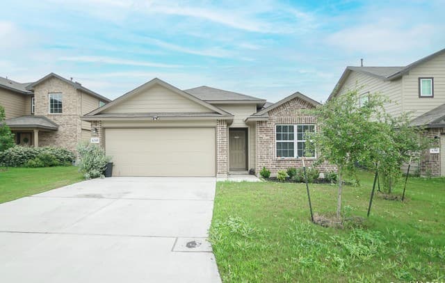 6310 Kendall Cove