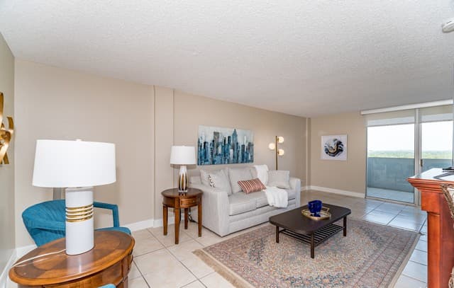 7039 San Pedro Ave Unit 912