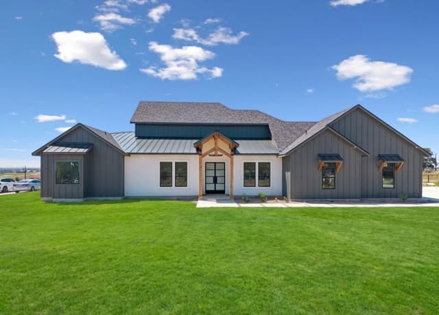 1195 County Road 319
