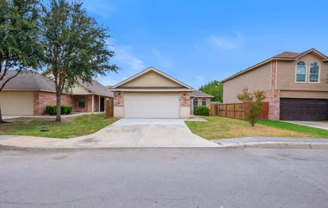 6911 Heathers Way