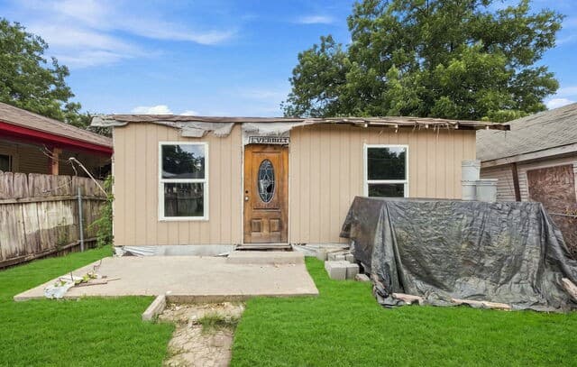 2917 Chihuahua St