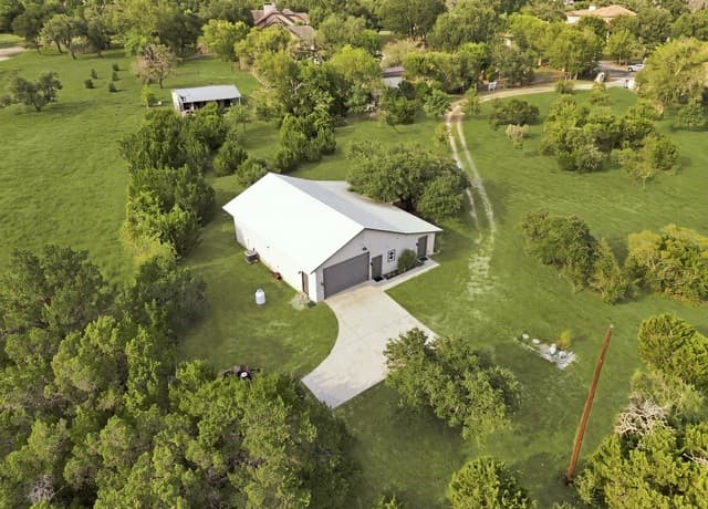 9542 Majestic Oak Cir