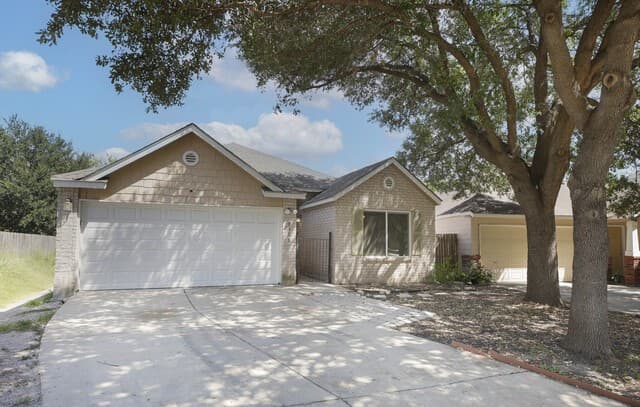 5306 Tomas Cir
