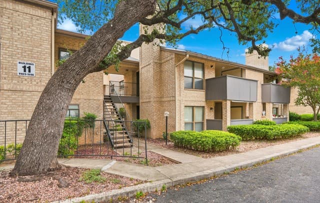 11843 Braesview Unit 1114