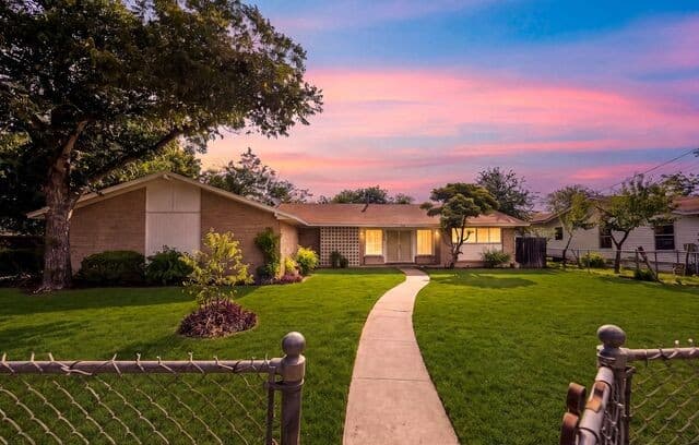410 Bonair Dr