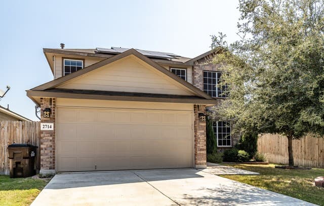 2714 Lake Horizon