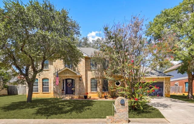 2315 Encino Pt