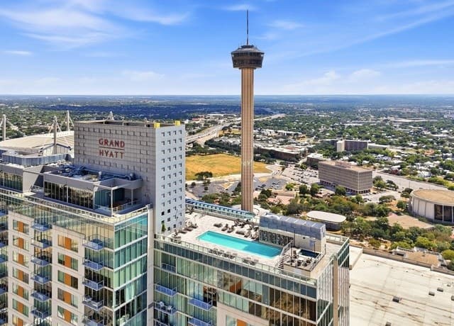 610 E Market Unit UNIT 2909