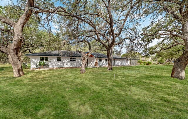 109 Live Oak Dr
