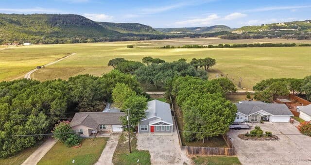 464 Pecan Row