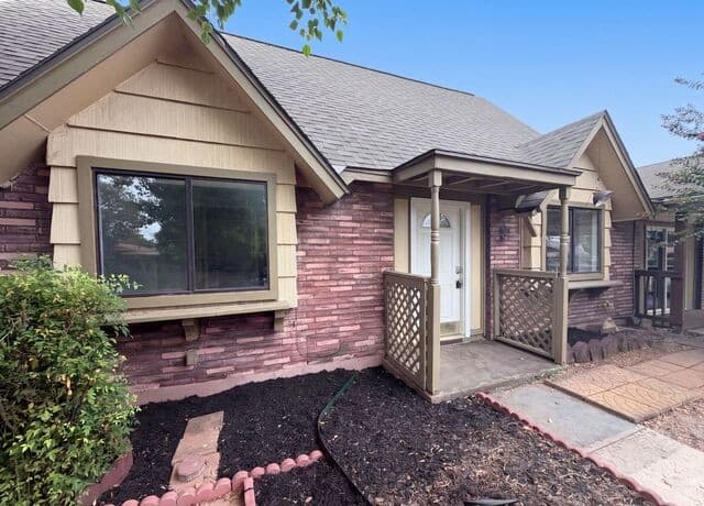 3650 Versailles Dr