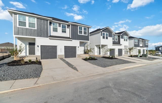 3908 Abbott Pass Unit 101