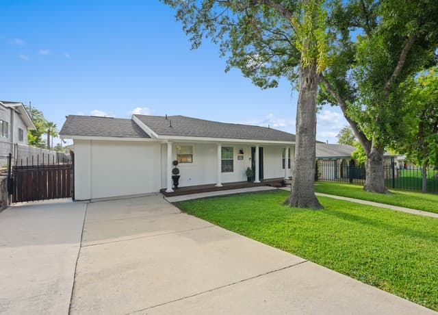 1614 Laven Dr