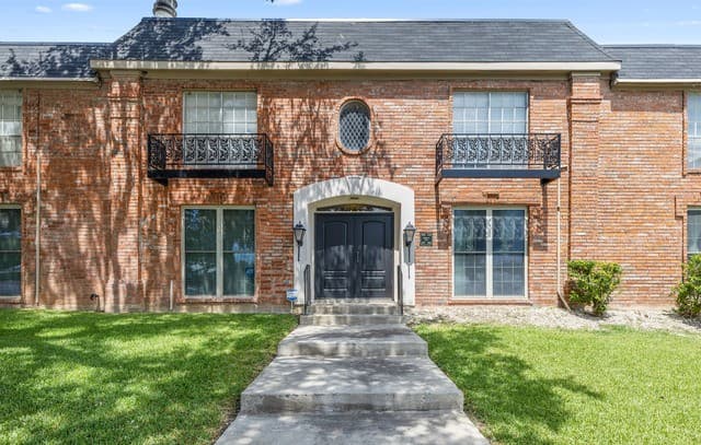 7500 Callaghan Unit APT 309