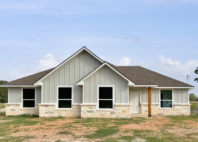 189 Campbell Dr