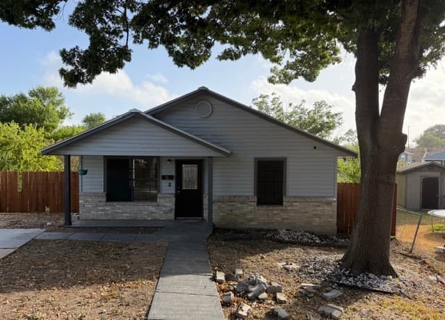211 Rivertree