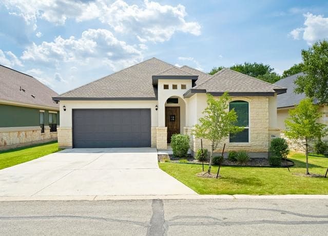 530 Carriage House Unit 42