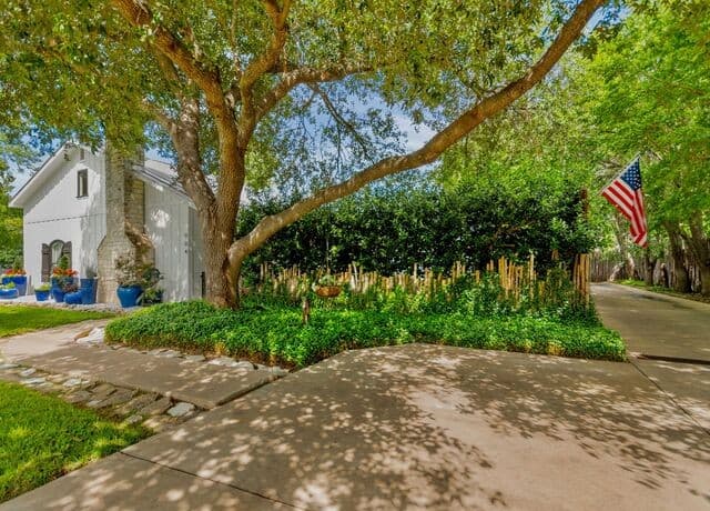 904 N Lincoln Street
