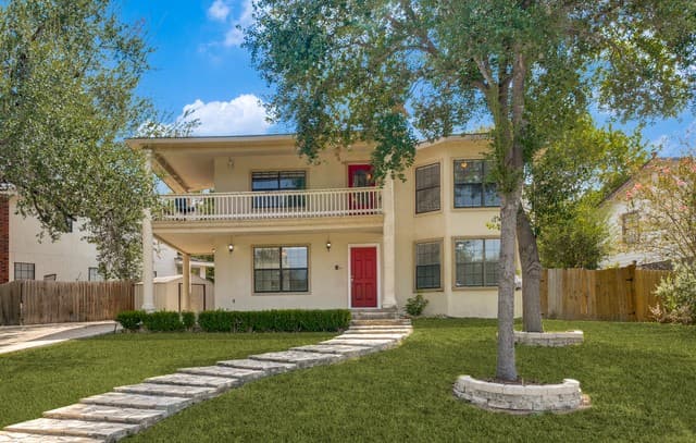 5230 Ebony Dr