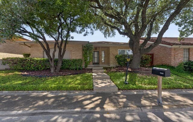 5806 Winterhaven Dr