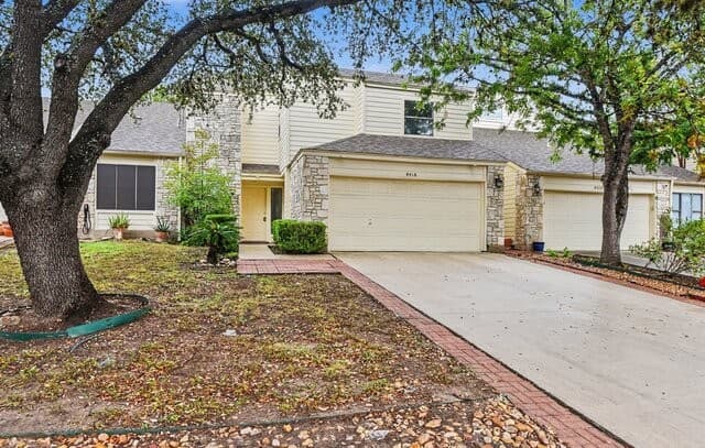 8416 Echo Creek Ln