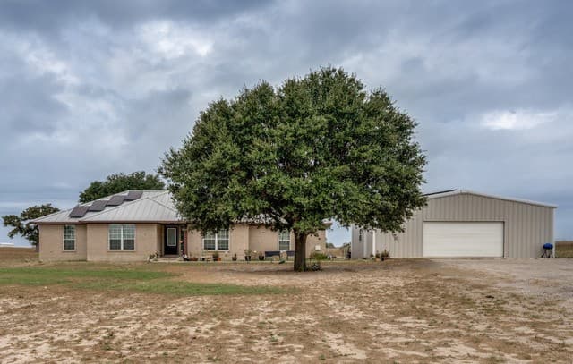 653 Lake Valley Dr