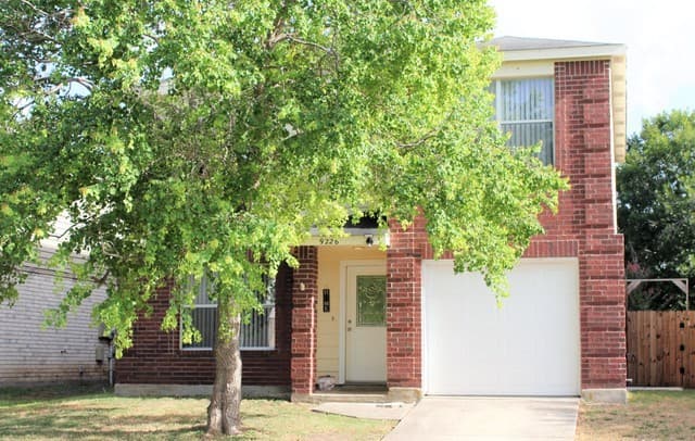 9226 Encino Vlg
