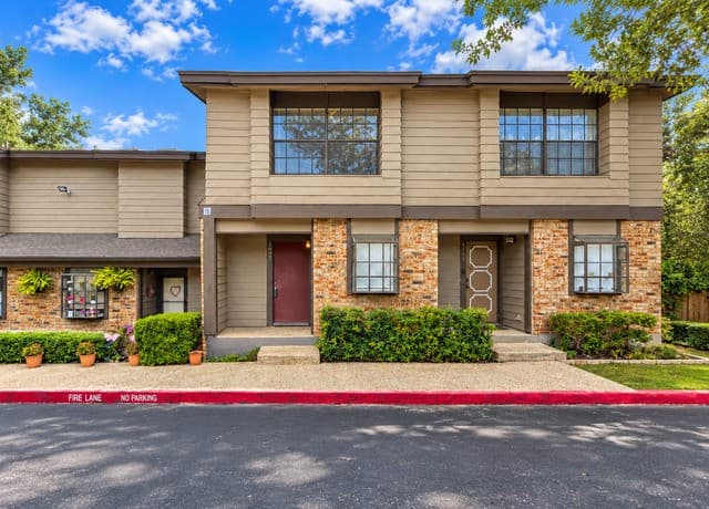 11815 Vance Jackson Rd Unit 1605