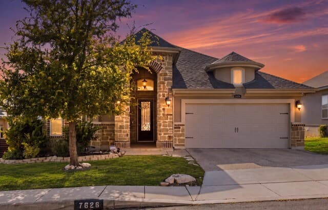 7626 Hays Hl