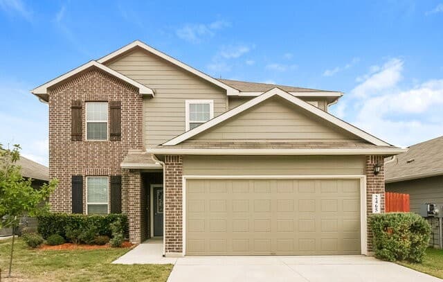 2465 McCrae