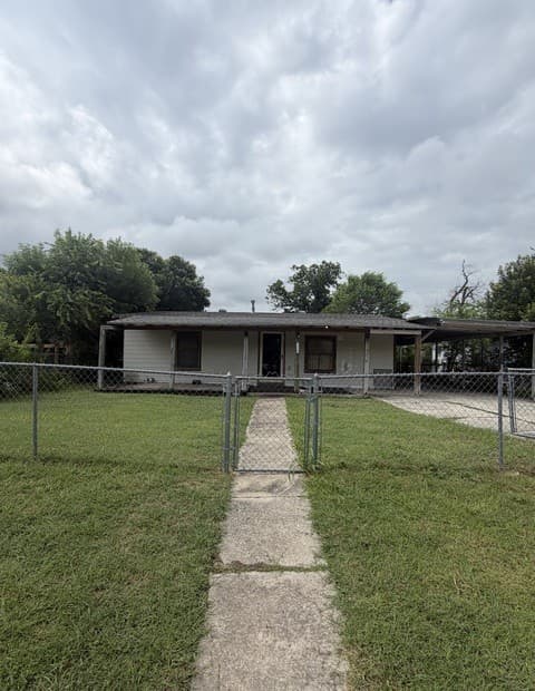 1210 W Gerald