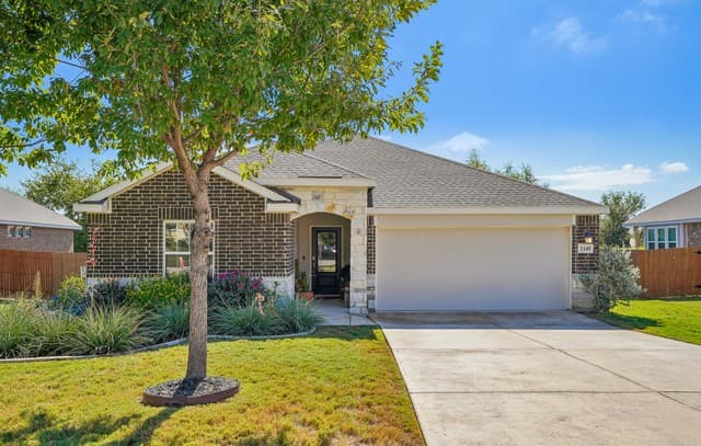 1149 Havens Cross