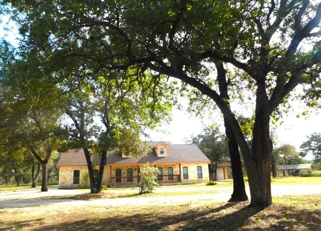 110 Hunters Glen