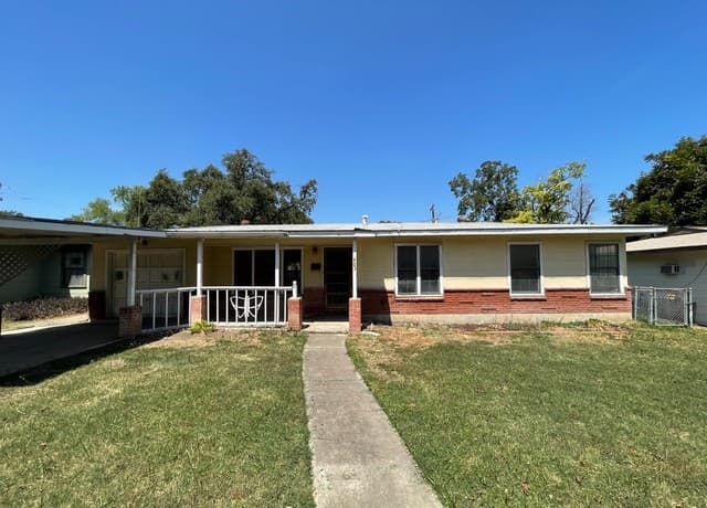 463 Wayside Dr